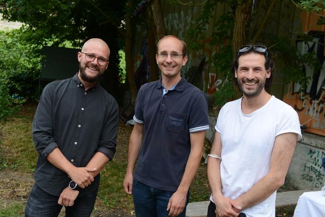 Jugendstadtrat Albrecht Oppitz im Gespräch mit Andreas Kova´c und Kuzma Vasilyev vom NÖ Jugendcoaching.