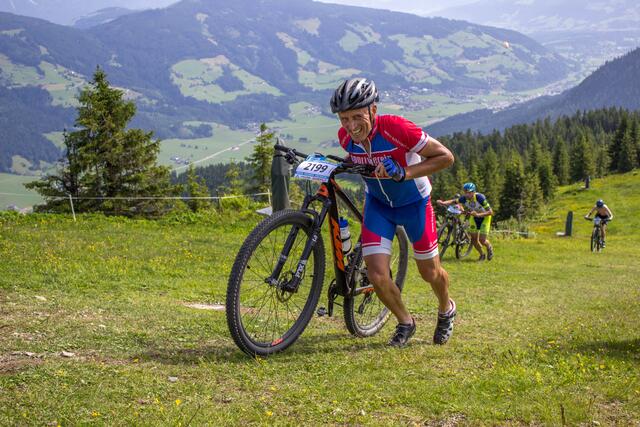 Der Kitzbüheler Hannes Gianmoena hat nur zwei Marathons in der 25jährigen Geschichte versäumt. | Foto: Veranstalter