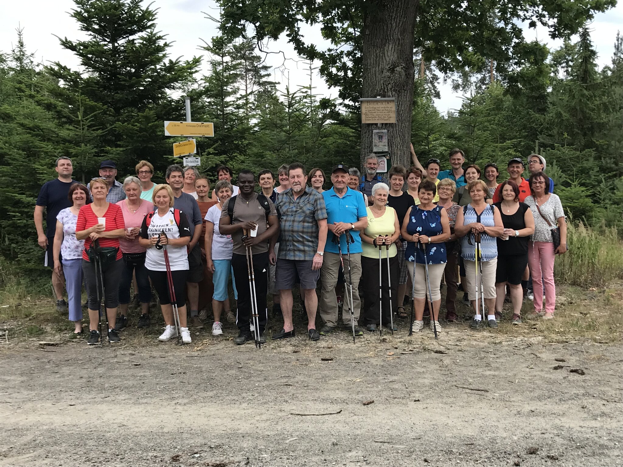Gemeinsam unterwegs Wanderung der Pfarre UnterrabnitzSchwendgraben