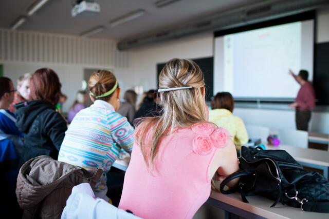 Ab dem Wintersemester 2021/22 wird das neue Lehramtsstudium angeboten.

 | Foto: lightpoet/panthermedia