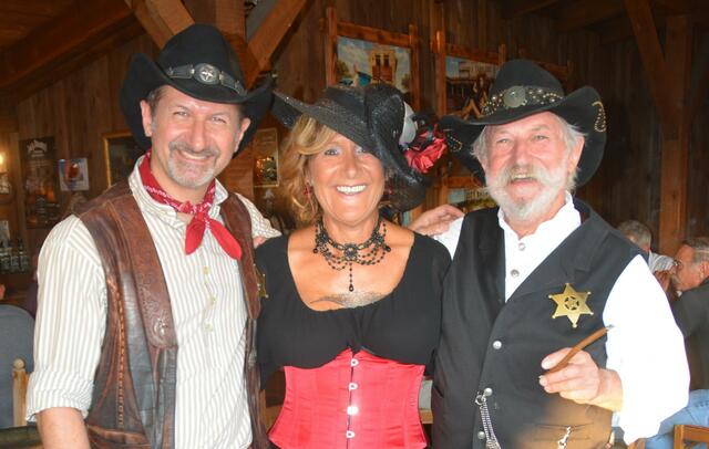 Sheriff Sascha und Marschall Fritz Wurglits laden wieder ins Lucky Town. Auch Gabi Kahr-Seper wird dabei sein - u.a. mit einer Westernmodenschau am 5. Juli.