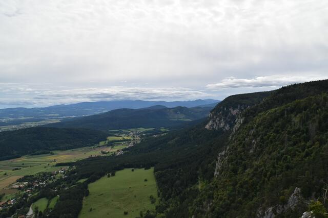 Der Blick vom Skywalk der Hohen Wand | Foto: Preineder