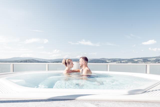 Zeit zu zweit kann in der Therme Nova genossen werden. | Foto: NOVA