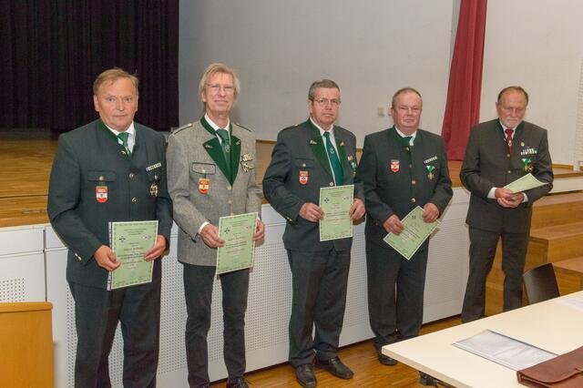 Die Ausgezeichneten von links nach rechts: Johann Klammler, Rudolf Puchmann, Karl Zodl, Karl Kulmer und Johann Allmer