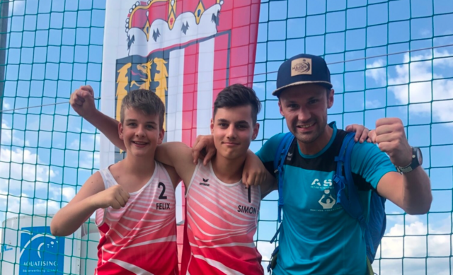 Stefan Baumgartner (r.) ist im Einsatz für den ASV St. Marienkirchen und die Spielgemeinschaft Hausruckvolleys.