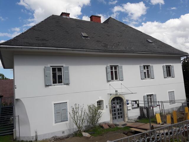 In St. Radegund wird für die Kinder Geld in die Hand genommen – die Kinderkrippe "Piepmatz" an der Hauptstraße wird aufgestockt. | Foto: Gemeinde