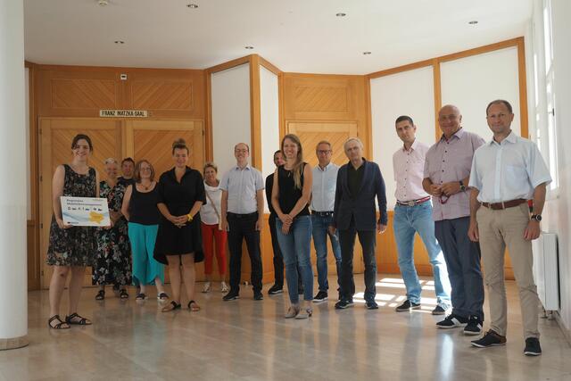 Vera Balzarek, Jutta Polzer, Hannes Horacek, Melitta Kubista, Elisabeth Reinthaler (Pressbaum), Elisabeth Barisits, Florian Kratochwil, Martin Seidel, Anna Fink, Georg Ockermüller, Josef Baum, Richard Pouzar, Viktor Weinzinger und Ronald Keiblinger.
 | Foto: NÖ.Regional Peter Polatschek-Fries