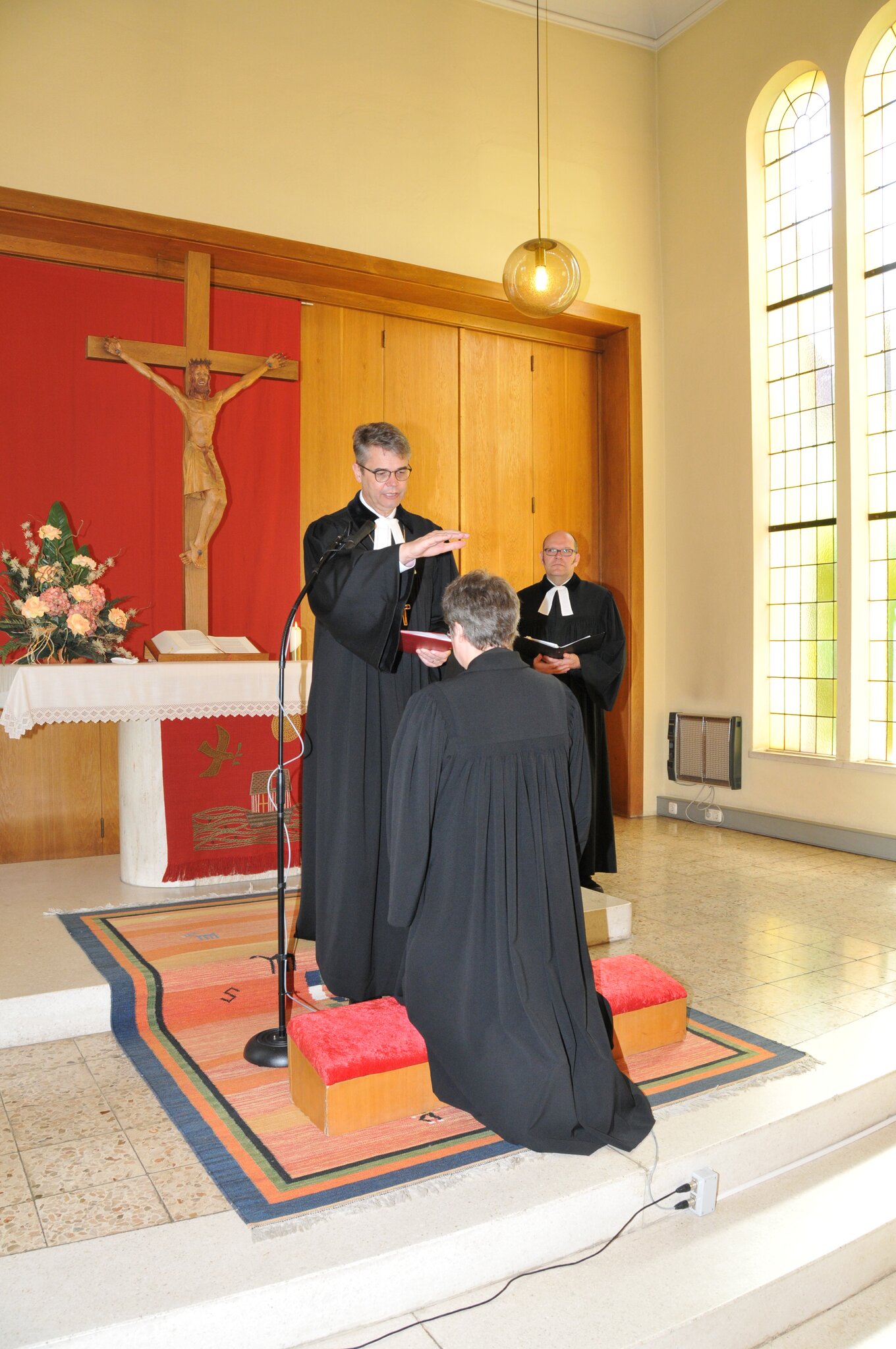 Premiere in Bruck Feier der Ordination in der Evangelischen Kirche
