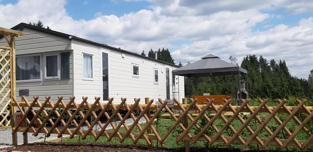 Glamping – drei voll ausgestattete, glamouröse Campingunterkünfte für je bis zu 6 Personen (Mobilheime mit Terrasse, Grill, Pavillon und Gartenmöbel) am Campingplatz in Klaffer im Bezirk Rohrbach.  | Foto: Ewald Taibon