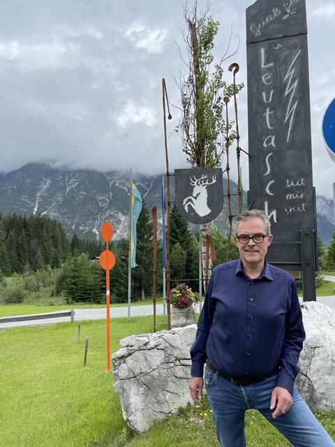 Andres Bruil, Vorstand der EuroParcs Group kam nach Leutasch um eine gemeinsame Lösung mit der Gemeinde zu finden. | Foto: Europarcs