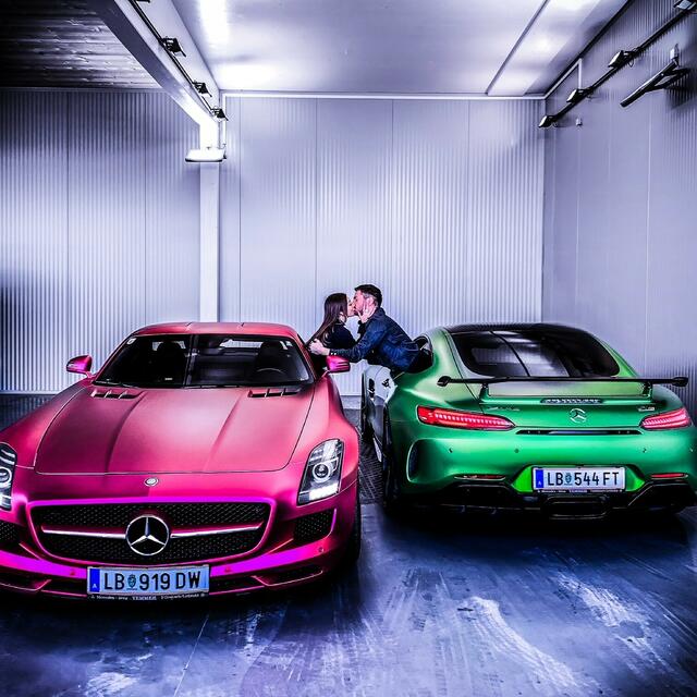 Eine eigenes Markenzeichen:  Die Autos von Susi und Walter Temmer kennt in Leibnitz jeder. | Foto: privat