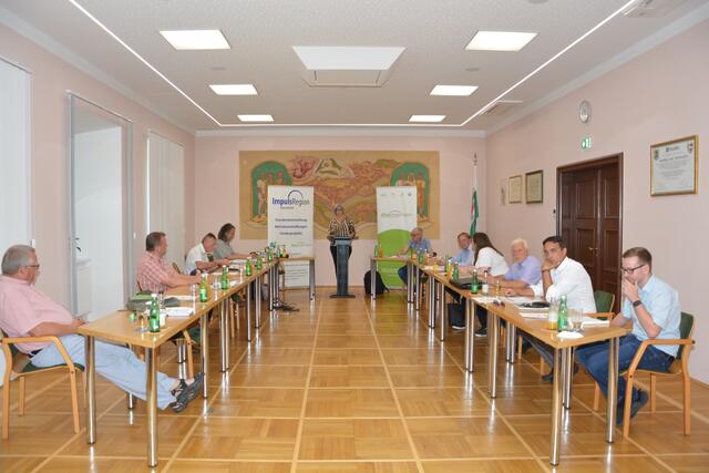 Die Präsentation der neuen Maßnahmen fand im Rathaus Fürstenfeld statt.