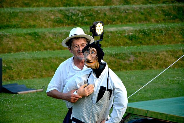 Durch das Programm führte "Butler Frido".