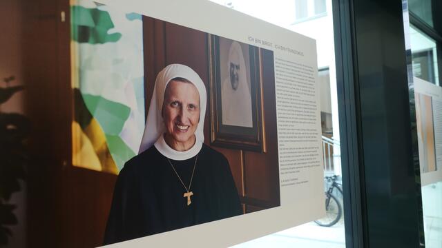 Die Ausstellung "Ich bin Franziskus" ist noch über den Sommer in den Spitälern im 3. und 5. Bezirk zu sehen.