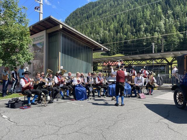 Musikkapellen aus Mallnitz und Bad Gastein spielten gemeinsam | Foto: RMK