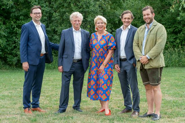 Matthias Zitzenbacher, Geschäftsleiter der Raiffeisenbank Bruck-Leoben, Franz Brandl, Initiator der Veranstaltung, Elisabeth Kühberger, Unternehmensberaterin und Coach, Günter Leitner von der Leoben-Holding und Marvin Kühberger (v.l.) | Foto: Klaus Pressberger