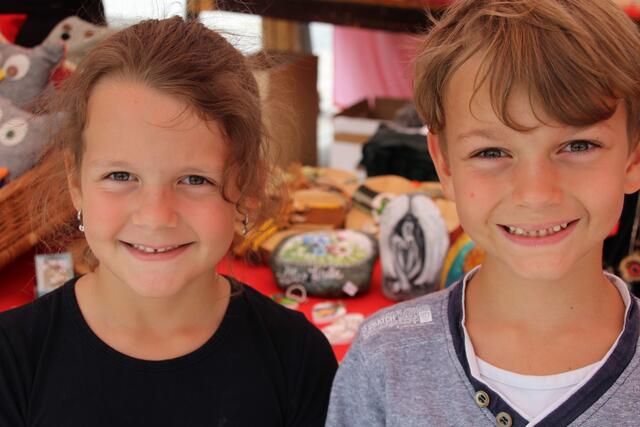 Beim Mittersiller Wochenmarkt gibt es viele tolle Produkte – das freut nicht nur Erwachsene, sondern auch Kinder. | Foto: Vanessa fotografiert