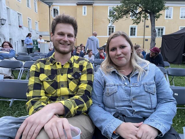 Daniel und Magdalena genossen eines der ersten Konzerte im heurigen Jahr.  | Foto: Viktoria Gstir