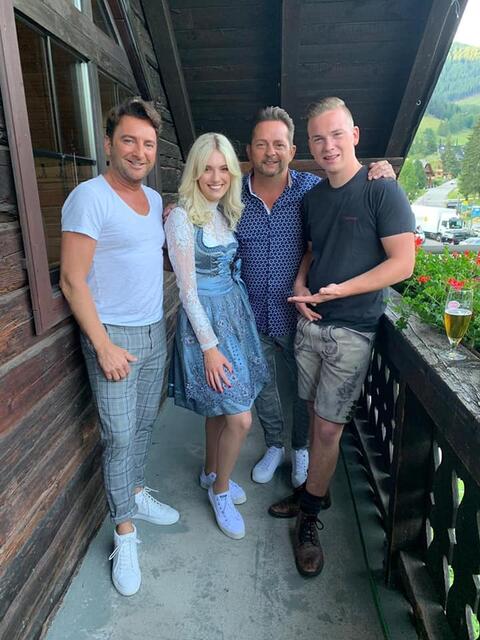 Nico und Lisa mit Freddy und Heinz von Fantasy | Foto: Lisa Mikolaschek