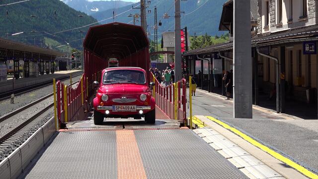 Dieses visionäre Infrastrukturprojekt war aber auch eine großartige Chance für die wirtschaftliche und touristische Entwicklung der beiden Regionen. | Foto: Hans Kofler