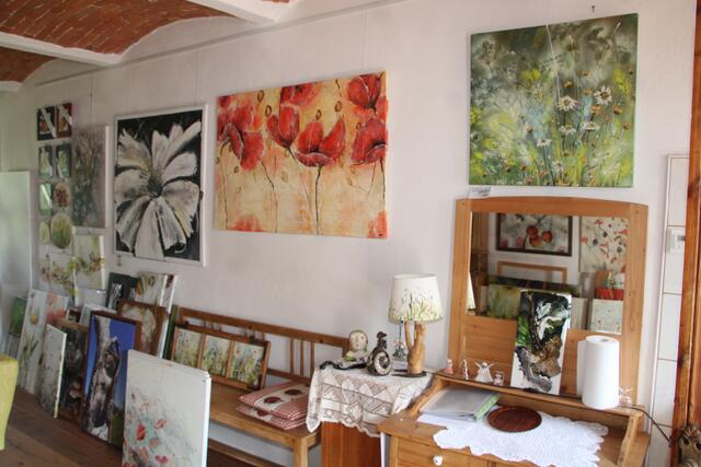 Im Trummerhof ist auch eine sehenswerte Galerie untergebracht.