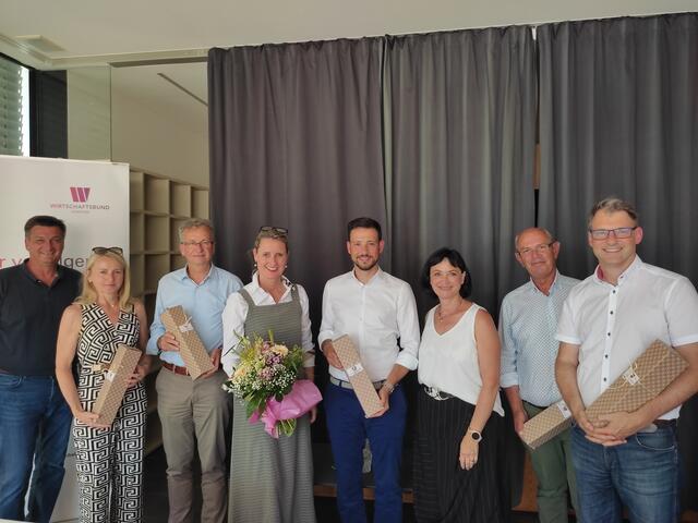 Jürgen Mandl, Ulrike Schwarzfurtner, Norbert Thalhammer, Eva Hoffmann, Sebastian Schuschnig, Sylvia Gstättner, Werner Kogler und Markus Leeb (v.l.).
