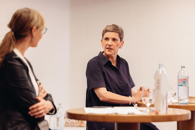 Felicitas Hoppe über kindliche Neugier und Narrentum. | Foto: Literaricum Lech by Christoph Schöch