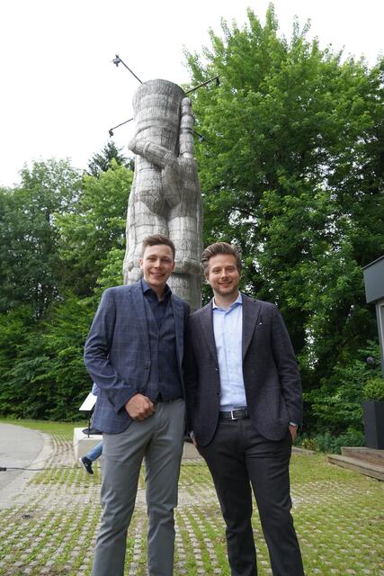 Metallart-Künstlers Martin Rehrl  und Daniel Ronacher, Regisseur und Filmemacher.