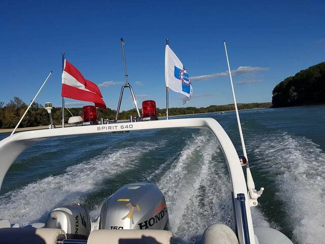 Die Wasserrettung Krems nimmt gerne ehrenamtliche Helfer auf. Bei Interesse bitte an krems@wasser-rettung.at schreiben. | Foto: Wasserrettung krems