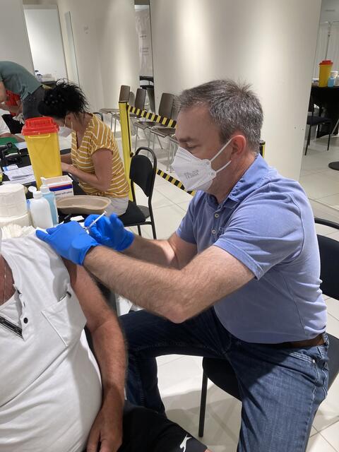 In der Weberzeile wurde 700 Personen geimpft. | Foto: Gesundes Ried