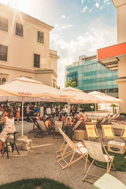 Coole Drinks und eine entspannte Umgebung im Viertel 4, mitten in Graz.  | Foto: jack-coleman.com