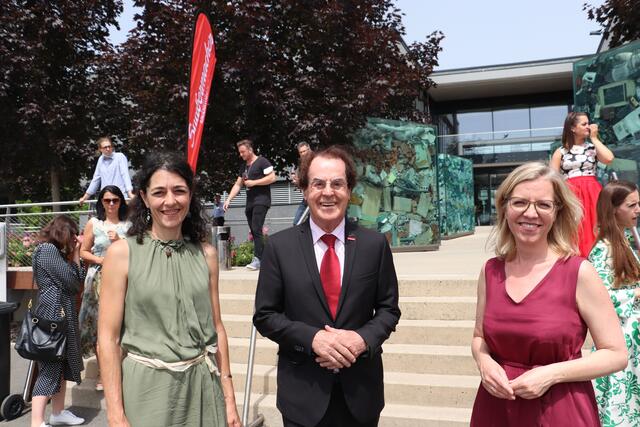 Hans Roth mit Sandra Krautwaschl und Leonore Gewessler | Foto: Edith Ertl