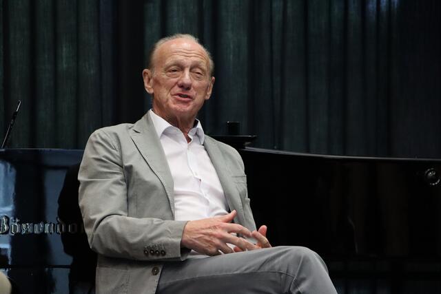 Bundeskapellmeister Walter Rescheneder | Foto: Siegele