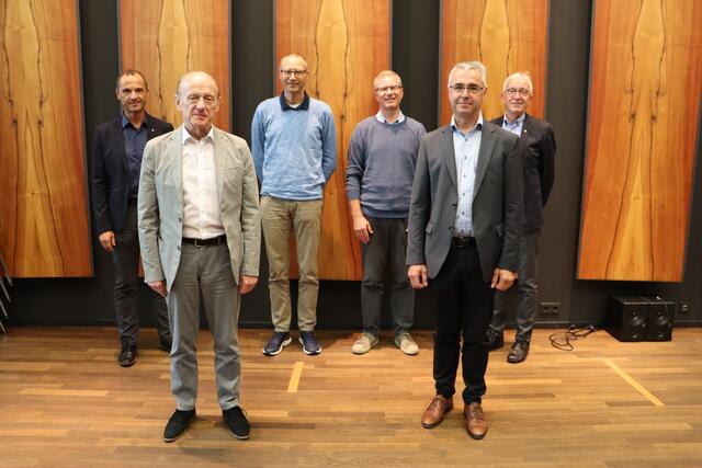 Bundesjugendvorstand zu Gast in Landeck: Helmut Schmid, Walter Rescheneder, Gerhard Formann, Andreas Schaffer, Elmar Juen, Herbert Mayer (v.li.).  | Foto: Siegele