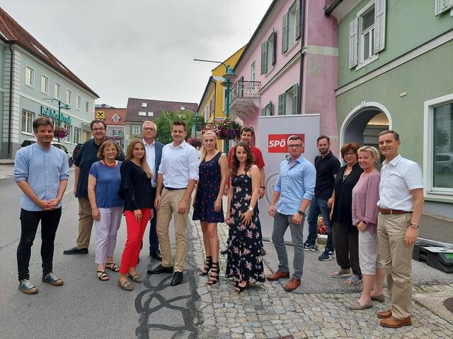 Die LAbg. Wolfgang Dolesch und Wolfgang Moitzi gratulierten dem neuen Bildungsvorstand der SPÖ Oststeiermark. | Foto: KK