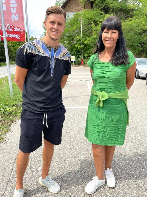 Österreichischer Fußballspieler der Nationalmannschaft. Christoph Baumgartner, GL Doris Necker | Foto: Leneis