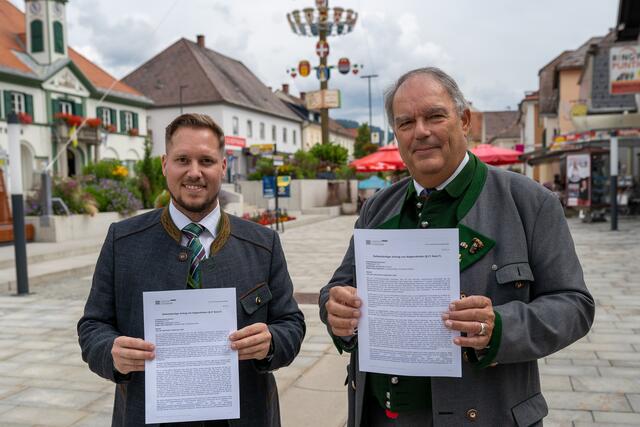 Antrag gestellt: Die steirische FPÖ geht mit der Volkskultur in den Landtag. | Foto: FPÖ Steiermark