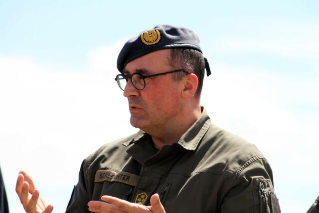 Oberst Jürgen Schlechter, Kommandant des ABC Abwehrzentrums. | Foto: Friedrich Doppelmair