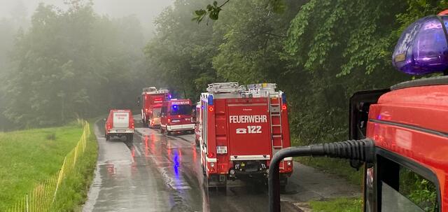Tamsweger und weitere Lungauer Feuerwehrkräfte stehen im Tennengau im Einsatz.