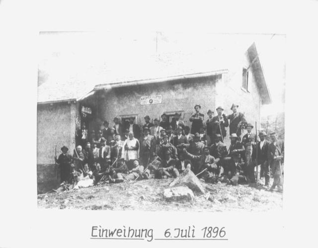 Mit einem Festakt wurde die Ascher Hütte, die in der Samnaungruppe hoch über See im Paznaun liegt, am 6. Juli 1896 eingeweiht. | Foto: DAV-Sektion Pfaffenhofen-Asch e. V.