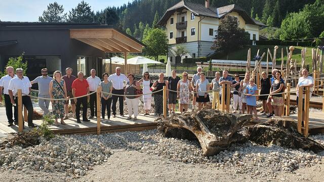 Vor der SPÖ-Bezirkskonferenz im Restaurant Zellerhof besichtigten die Parteimitglieder das neue Haus der Wildnis in Lunz am See. | Foto: SPÖ Mostviertel
