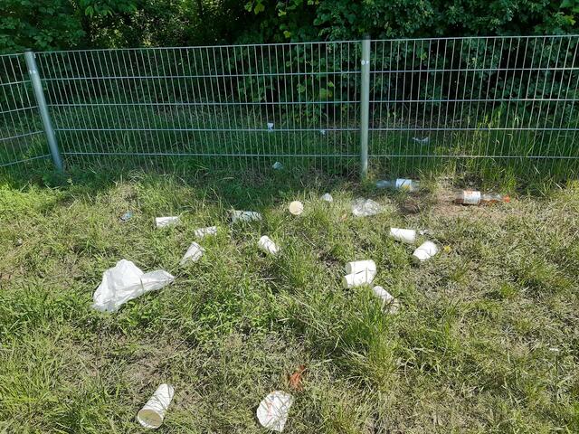 Der Müll beim Waldspielplatz wird zunehmend zum Problem. 