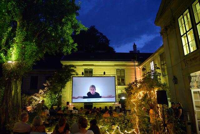 Das Filmfestival "dotdotdot" holt im Sommer internationale Kurzfilme in die Josefstadt. | Foto: Anne-Laure Guichard © dotdotdot