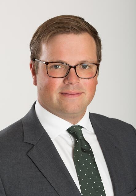 MMag. Dr. Jakob Margreiter, LL. M., Rechtsanwalt aus Innsbruck klärt auf, warum Verträge wichtig sind.