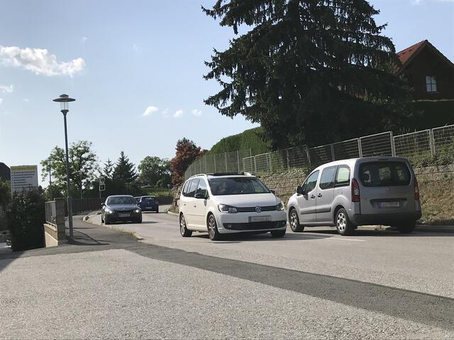 Verkehr im Süden von Graz nimmt zu. Auch die Landes- und Gemeindestraßen, wie hier auf der Schemerlhöhe, stoßen immer öfter an ihre Grenzen. | Foto: KK
