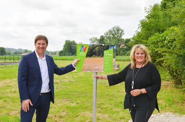 Bürgermeister Andreas Rabl und Vizebürgermeisterin Silvia Huber.  | Foto: Stadt Wels