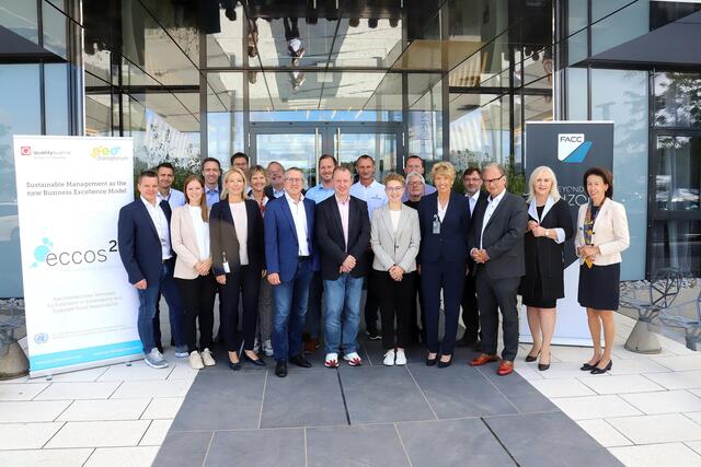 Das CSR Team von FACC bei der Award-Verleihung.