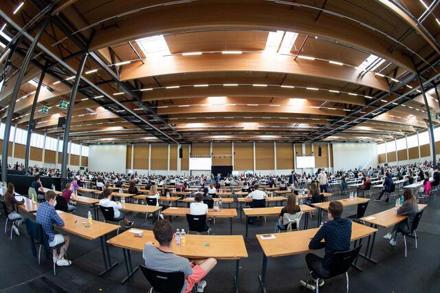 An der Medizinischen Fakultät der JKU Linz gibt es für das kommende Studienjahr 240 Plätze.