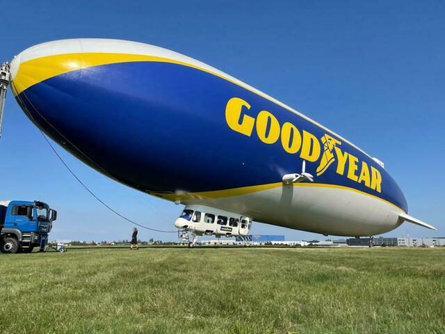Die Kabine des Zeppelin ist im Vergleich zum Rest sehr klein.