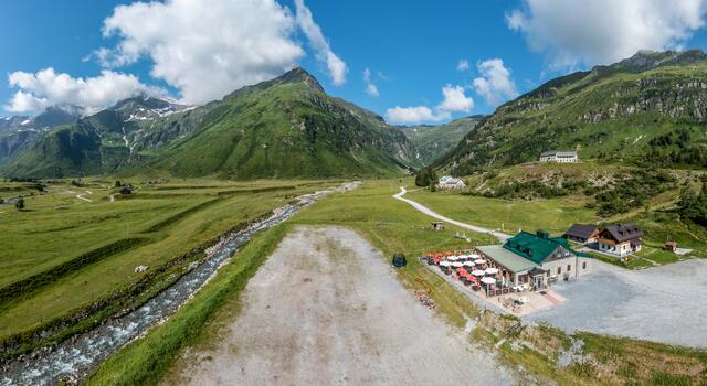 Das gemütliche Valeriehaus in Sportgastein bietet einen Logenplatz mit unvergesslichem Panorama auf die dreitausender im Nationalpark Hohe Tauern. | Foto: Ronny Katsch